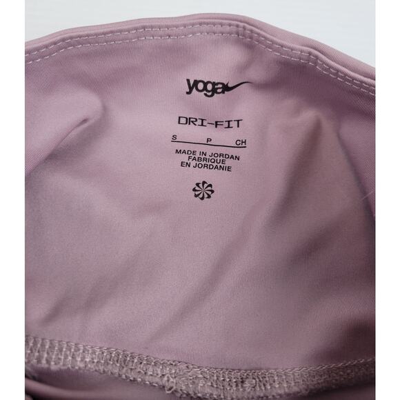 NWT Nike Womens Small Yoga High-Waist 7/8 Cut Out Leggings Purple Plum Fog Gym - Picture 4 of 12